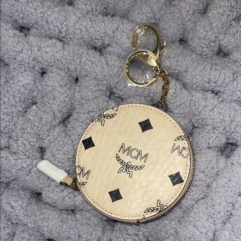 MCM Bag Charm - Picture 3 of 3